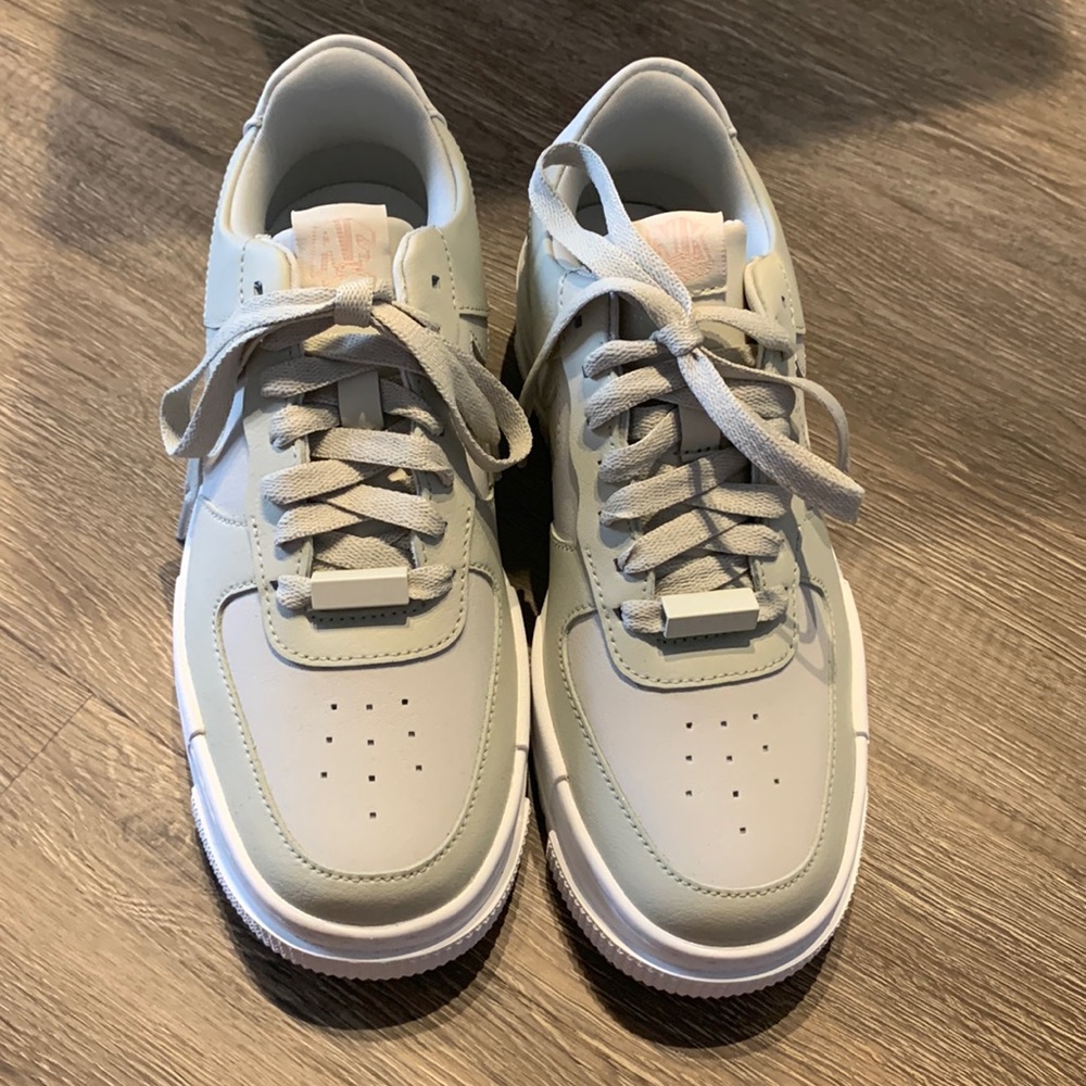 Nike Air Force 1 pixel sneaker